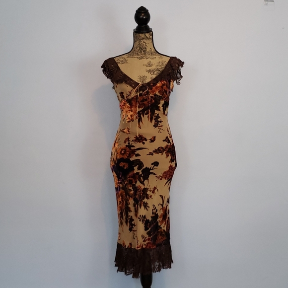 Moda International Dresses & Skirts - Moda International Burnout Velvet Dress